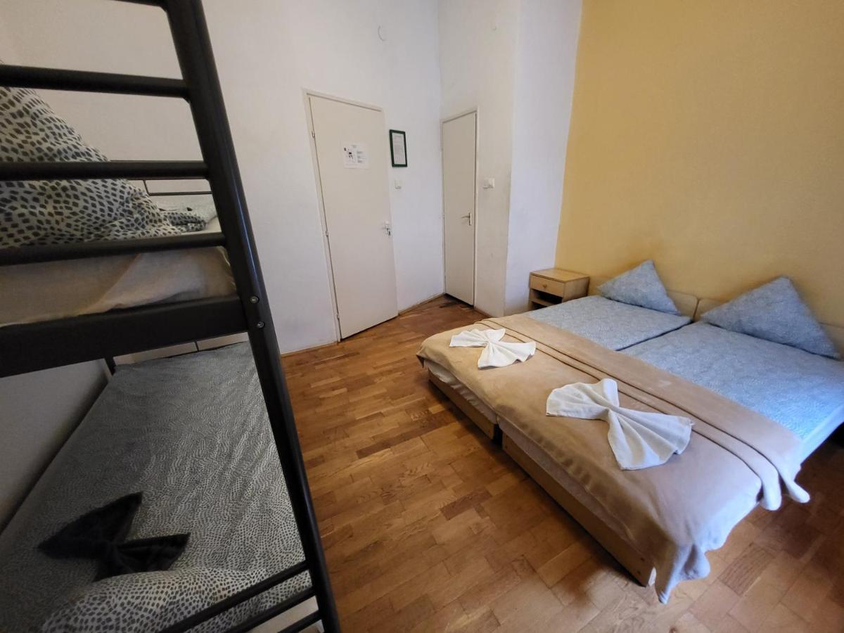 Pensión Casa Nora *