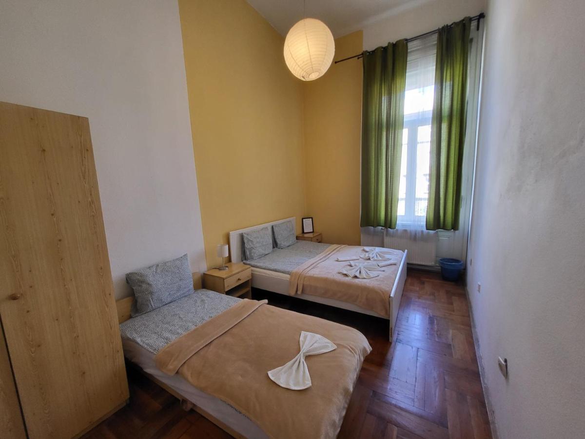 Vendégház Casa Nora *